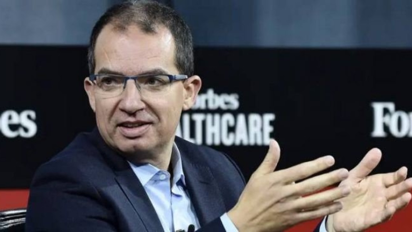 CEO Moderna: «Ο κορωνοϊός θα είναι κοντά μας για πάντα»