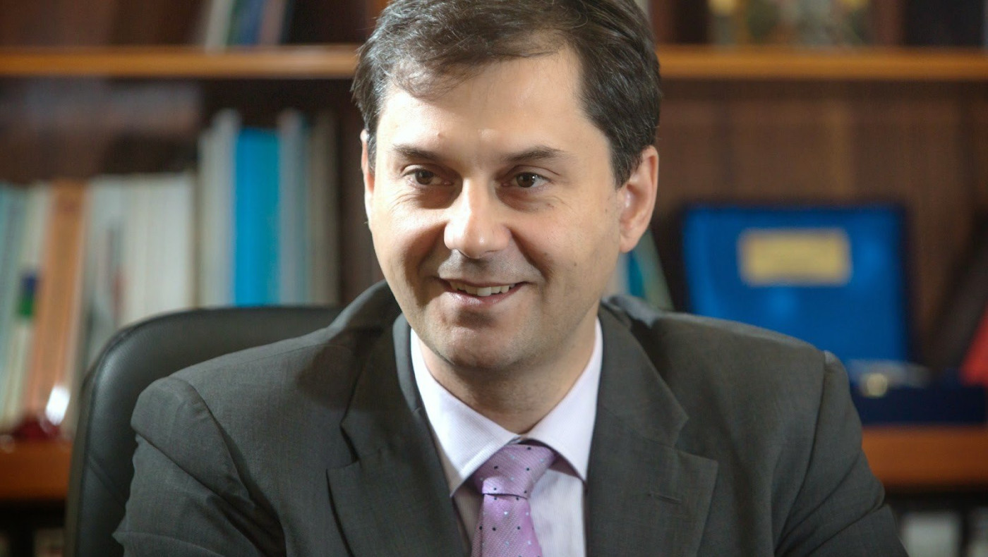 Οι υποκριτικές μπουρδολογίες