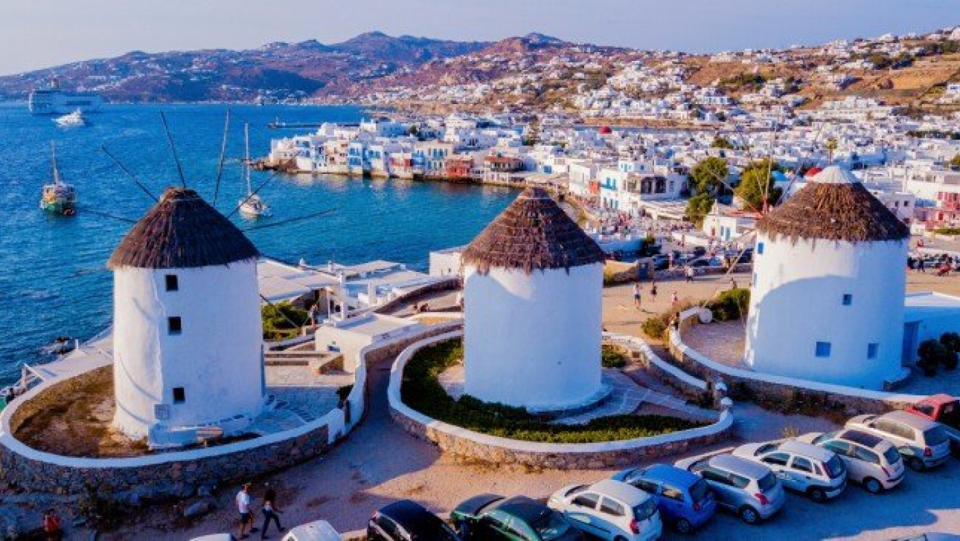 Λουκέτο σε γνωστό beach restaurant στη Μύκονο