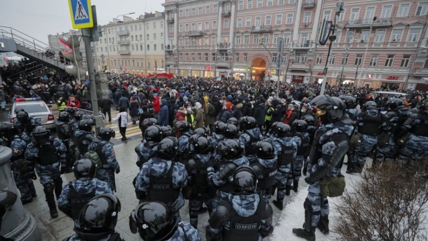 Επεισόδια στη Ρωσία: Πάνω από 1.000 υποστηρικτές του Ναβάλνι οδηγήθηκαν στη φυλακή