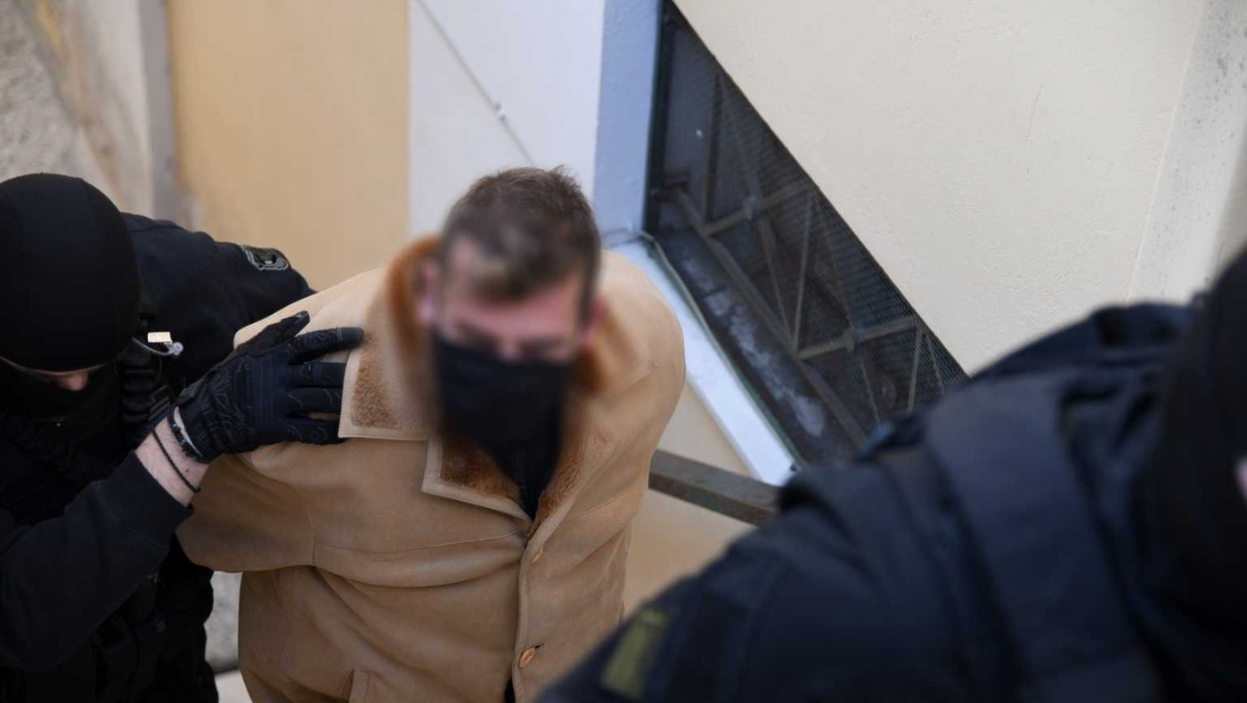 ΣΟΚ από τις αποκαλύψεις για τον βιασμό 11χρονης από τον προπονητή της – «Αν μιλήσεις θα σε σκοτώσω»