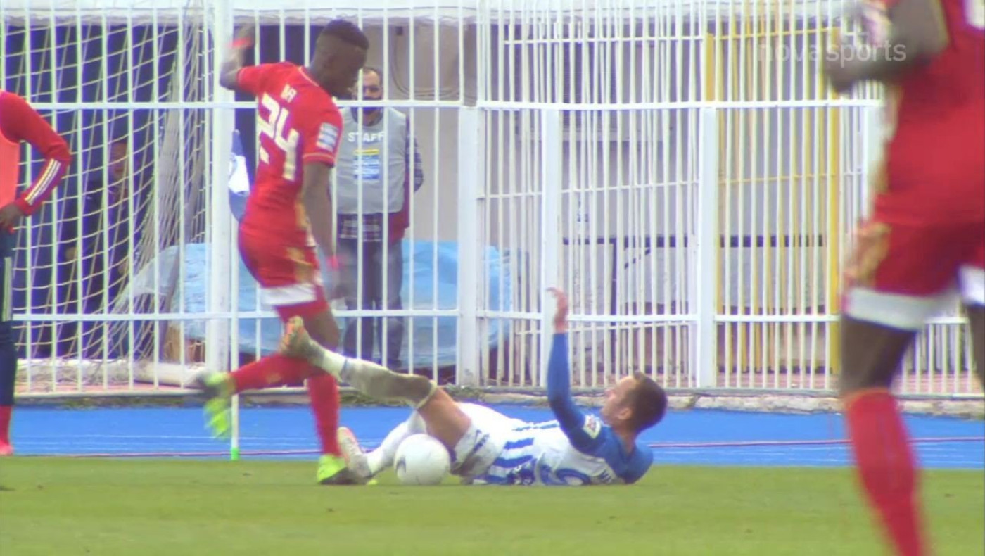 Φωνάζει και για αποβολή του Μπα ο Ατρόμητος!