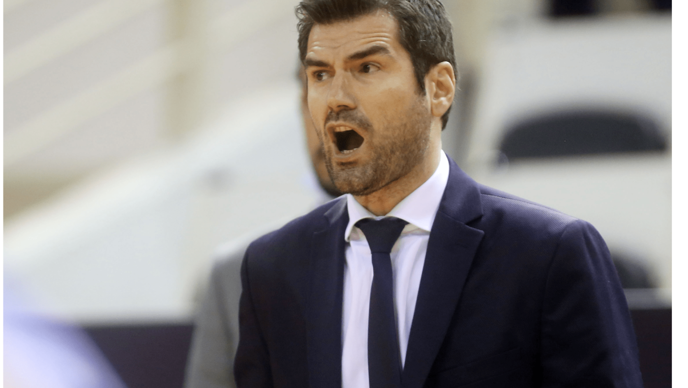 Καλύβας: «Η πρώτη θέση χωρίς ήττα μας ανήκει»