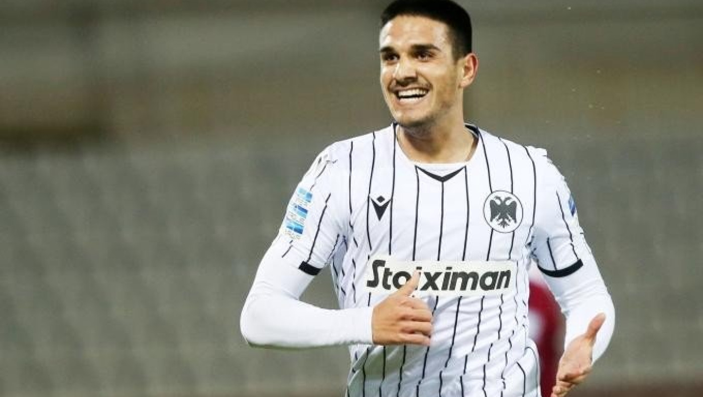 «Φάπες» στον Τσιγγάρα για το πρώτο του γκολ!