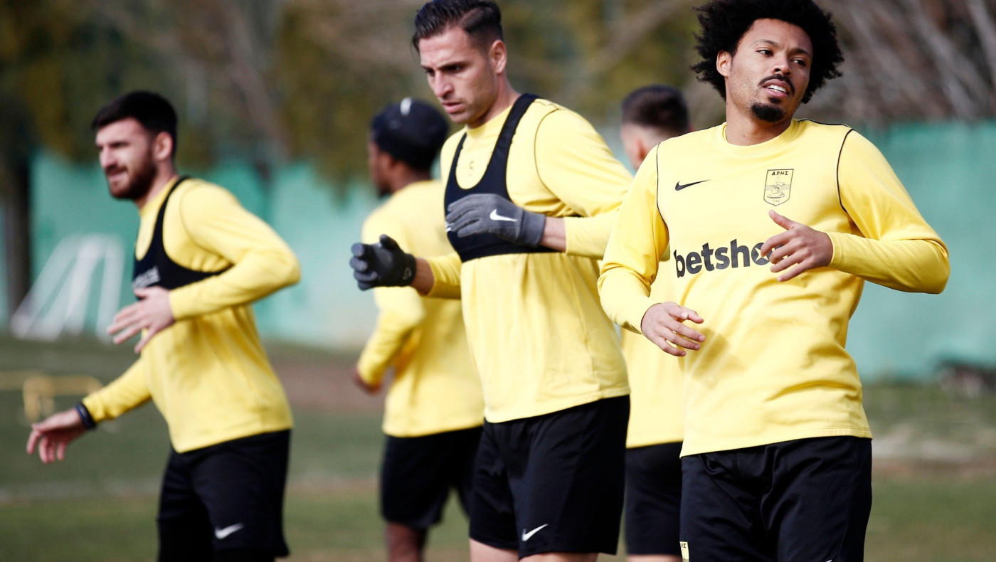 Άρης: Πρωινή προπόνηση και... φουλ για ΟΑΚΑ!