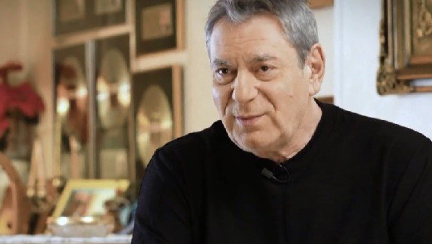 Συγκινητικός Διονυσίου: «Πρώτη φορά ο Στράτος με πήγε στο γήπεδο - Θέλω να κατέβει να πούμε ένα τραγούδι»