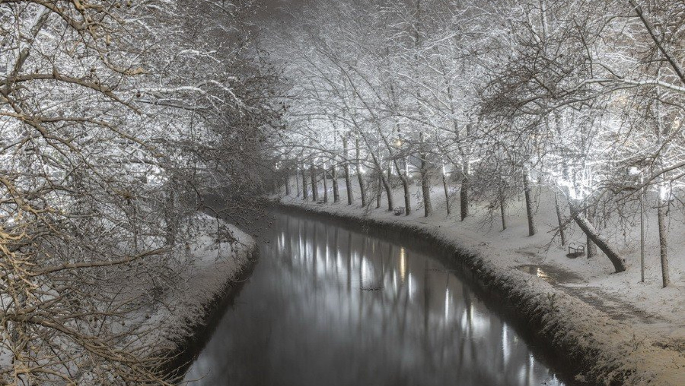 Τρίκαλα: Στο ένα μέτρο έφτασε το ύψος του χιονιού!