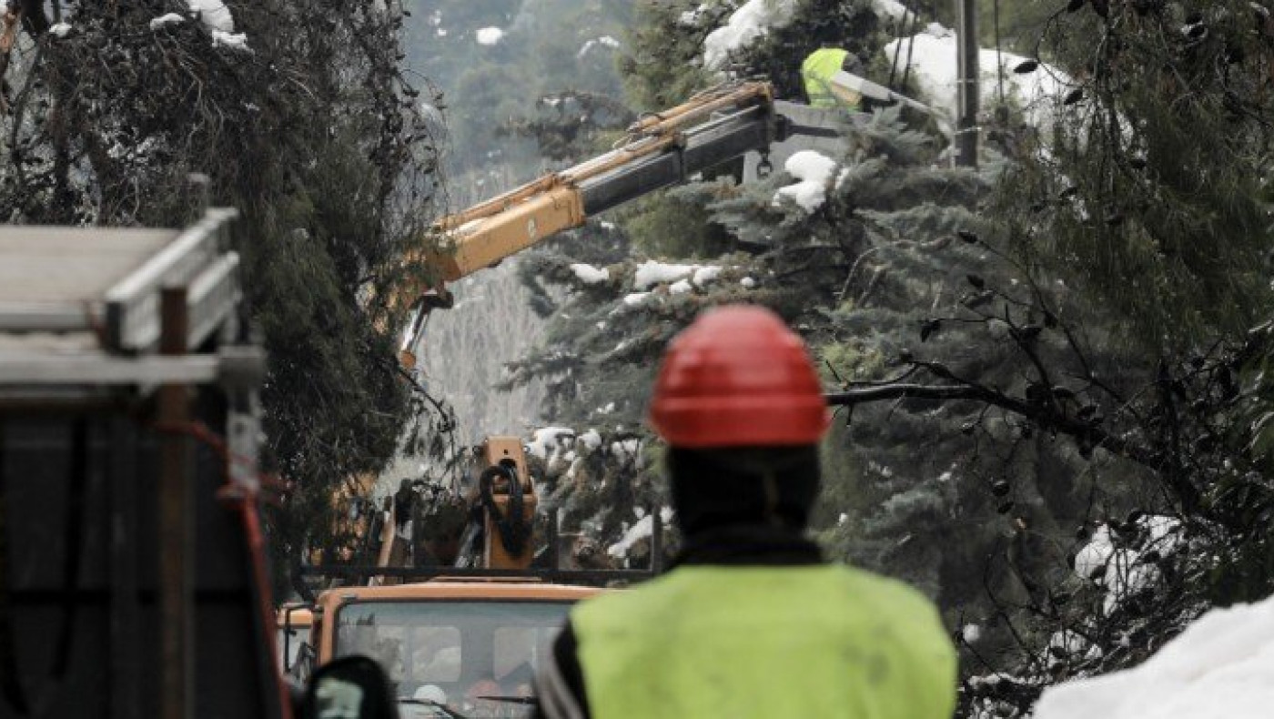 Αττική: ﻿Πέμπτη ημέρα χωρίς ρεύμα, οργή για το πινγκ πονγκ ευθυνών