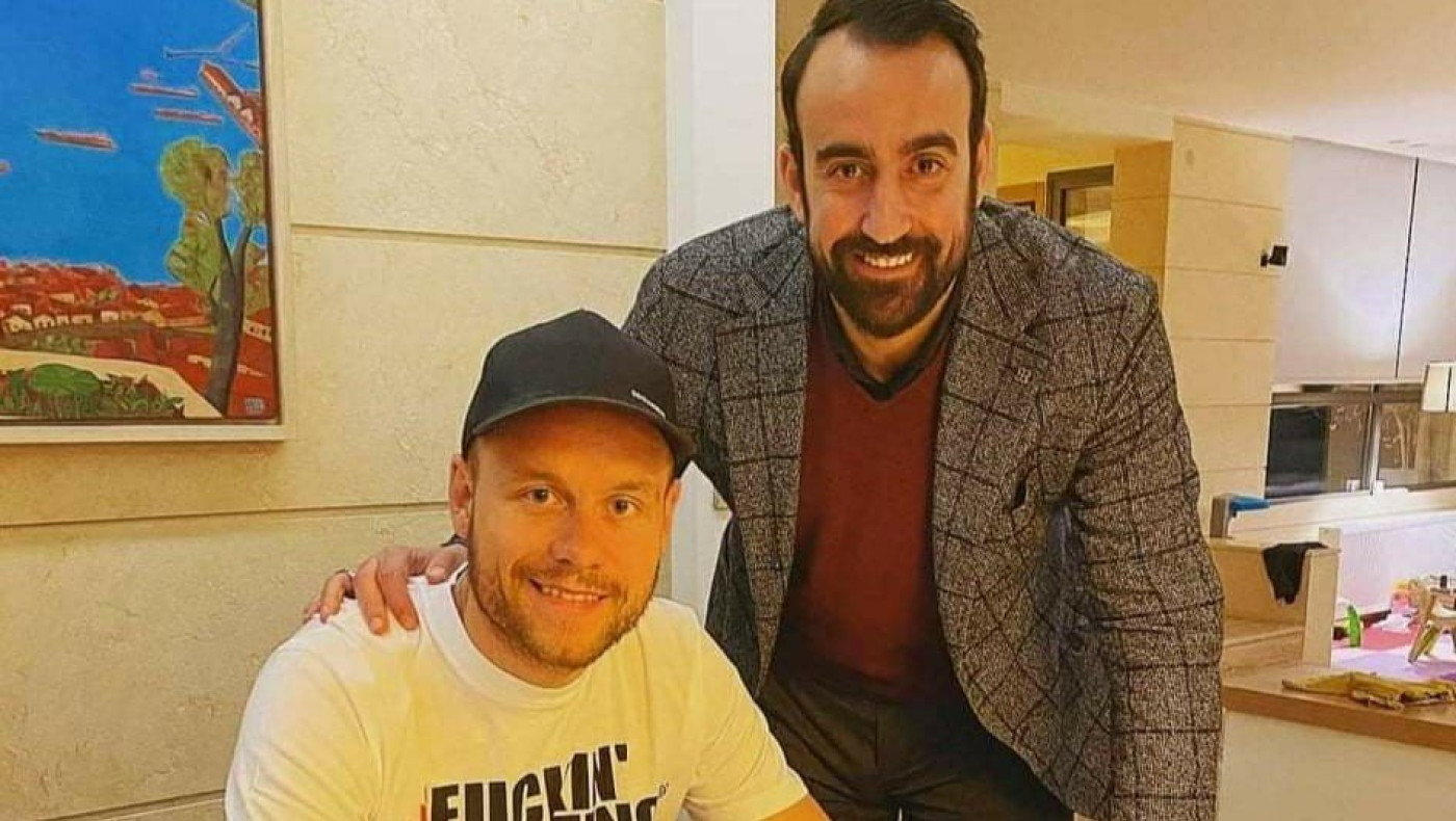 Ο Ίνγκασον υπέγραψε ανανέωση με τον ατζέντη του