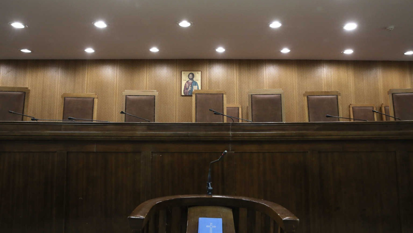 Λάρισα: Ελεύθερος ο πατέρας των κακοποιημένων παιδιών