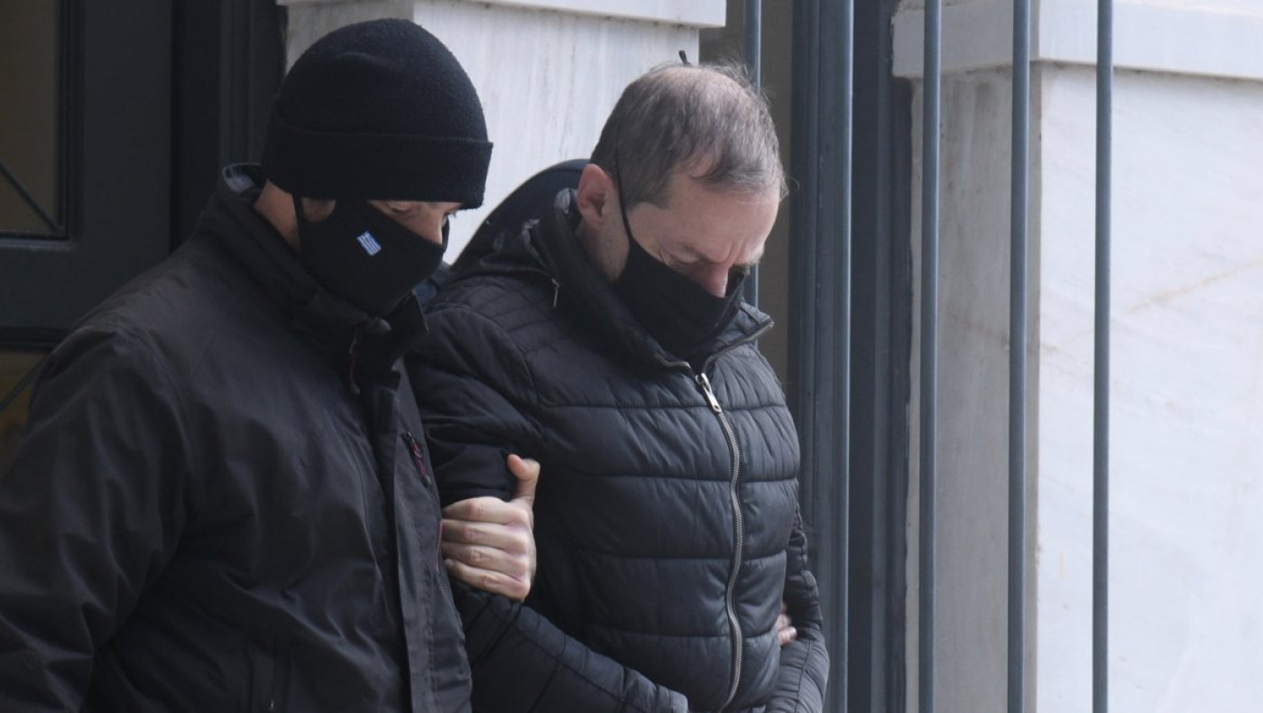 Δημήτρης Λιγνάδης: Μόνος στο κελί, φρουρός στην πόρτα