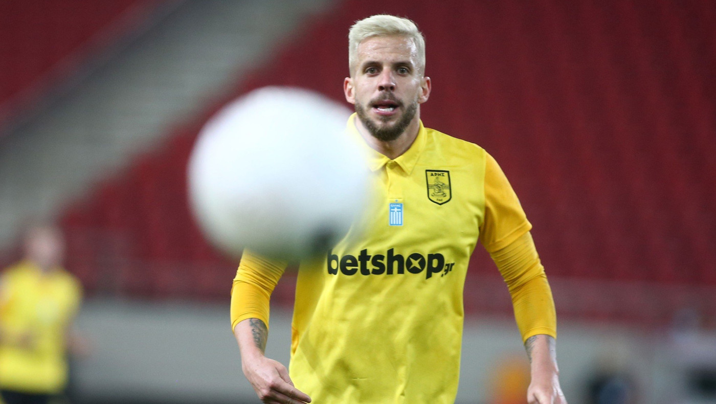 Παράταση στην αγωνία για Σάσα, σε αναμμένα κάρβουνα ο Μάντζιος