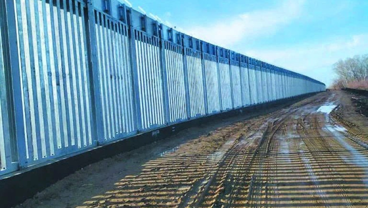 Πρώτο θέμα στα τούρκικα ΜΜΕ η επέκταση του φράκτη στον έβρο