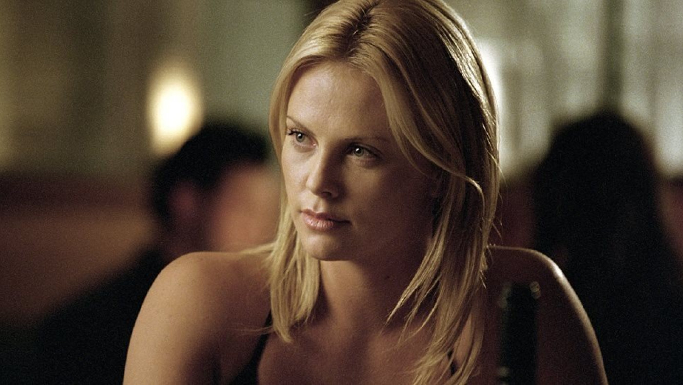 Πανέτοιμη για τη λεσβιακή εκδοχή του «Die Hard» η Σαρλίζ Θερόν