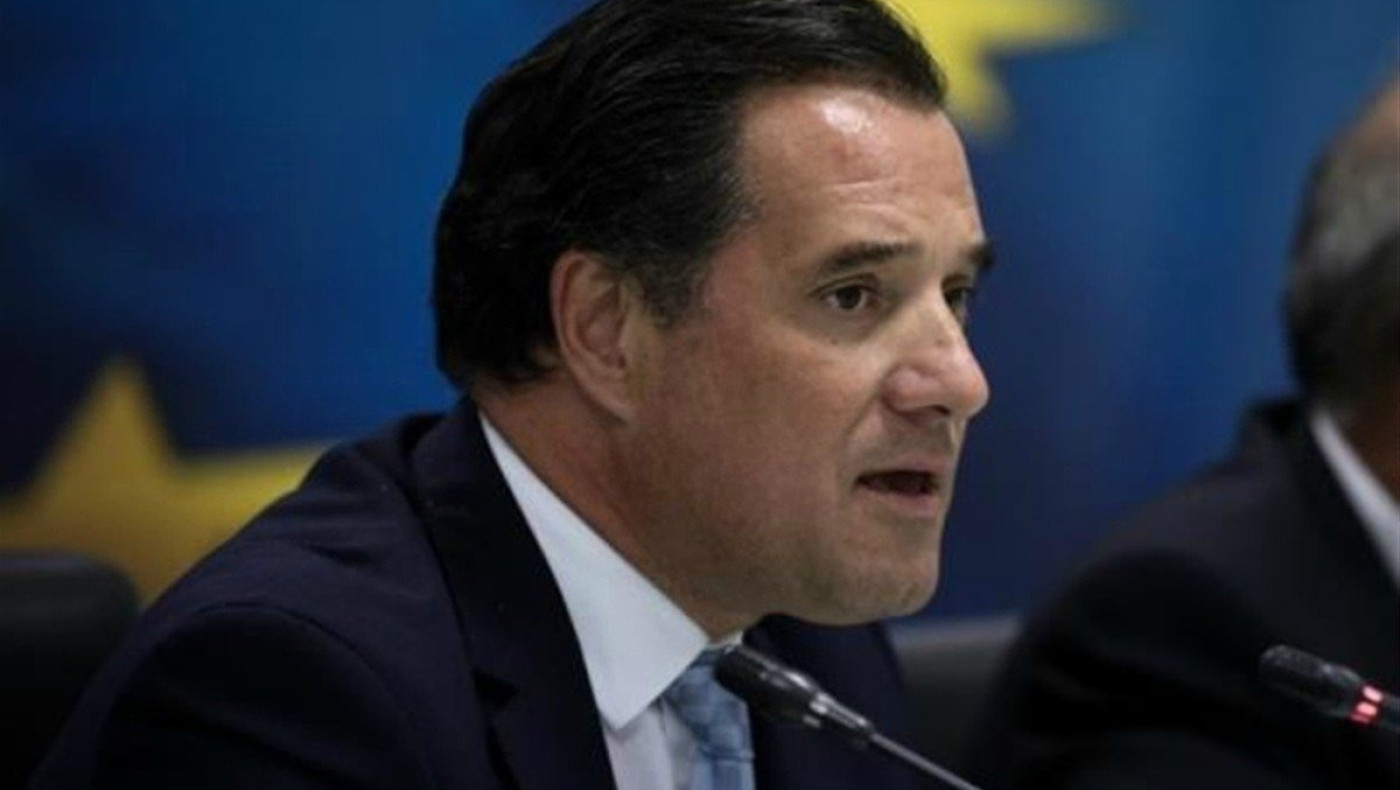 Γεωργιάδης: «22 ή 29 Μαρτίου ανοίγουν τα καταστήματα με SMS στο 13032»