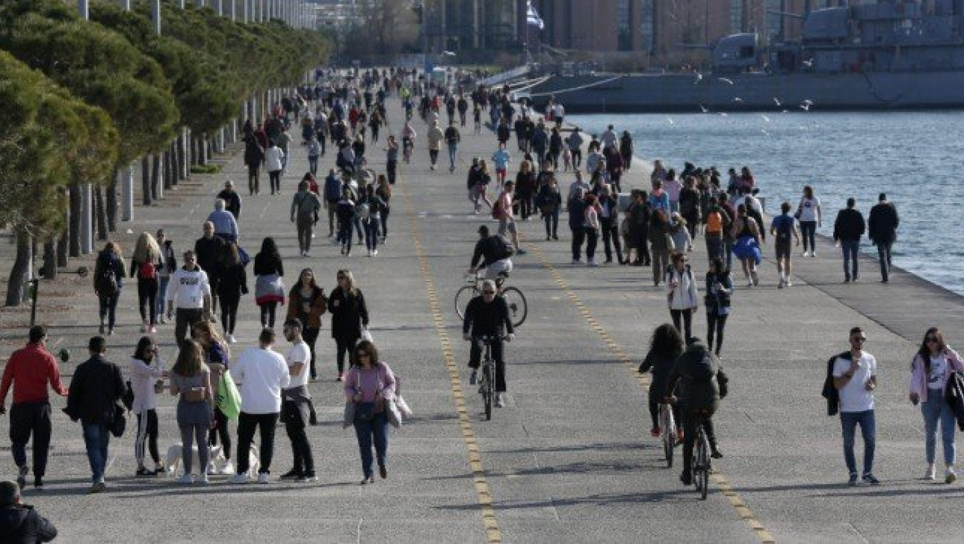 Πάνω από 2.500 τα κρούσματα - Ανακοινώνονται νέα μέτρα!