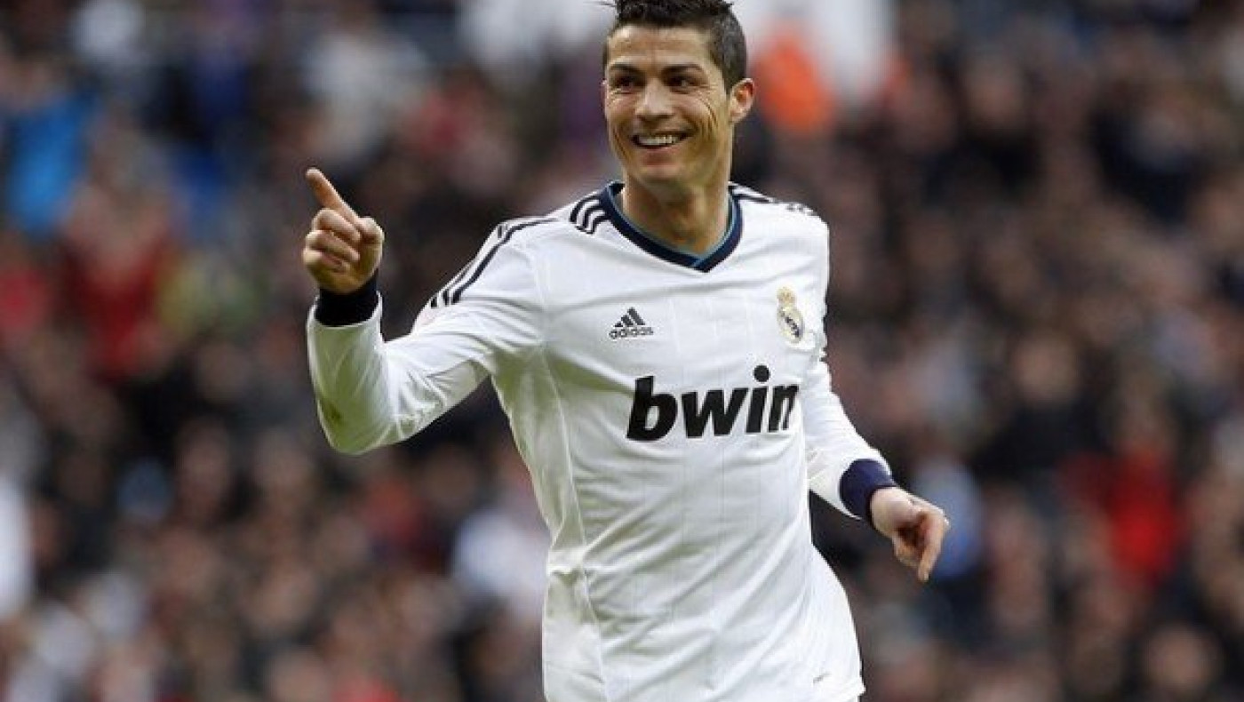 Επιτέλους σκόραρε με φάουλ ο Ρονάλντο! video)