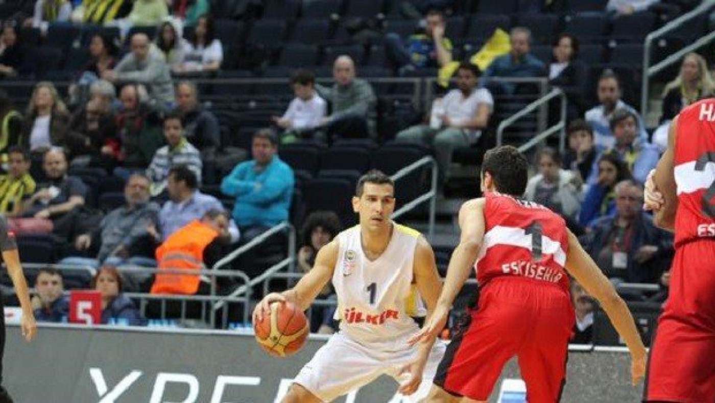 Νίκες για Φενέρ και Εφές