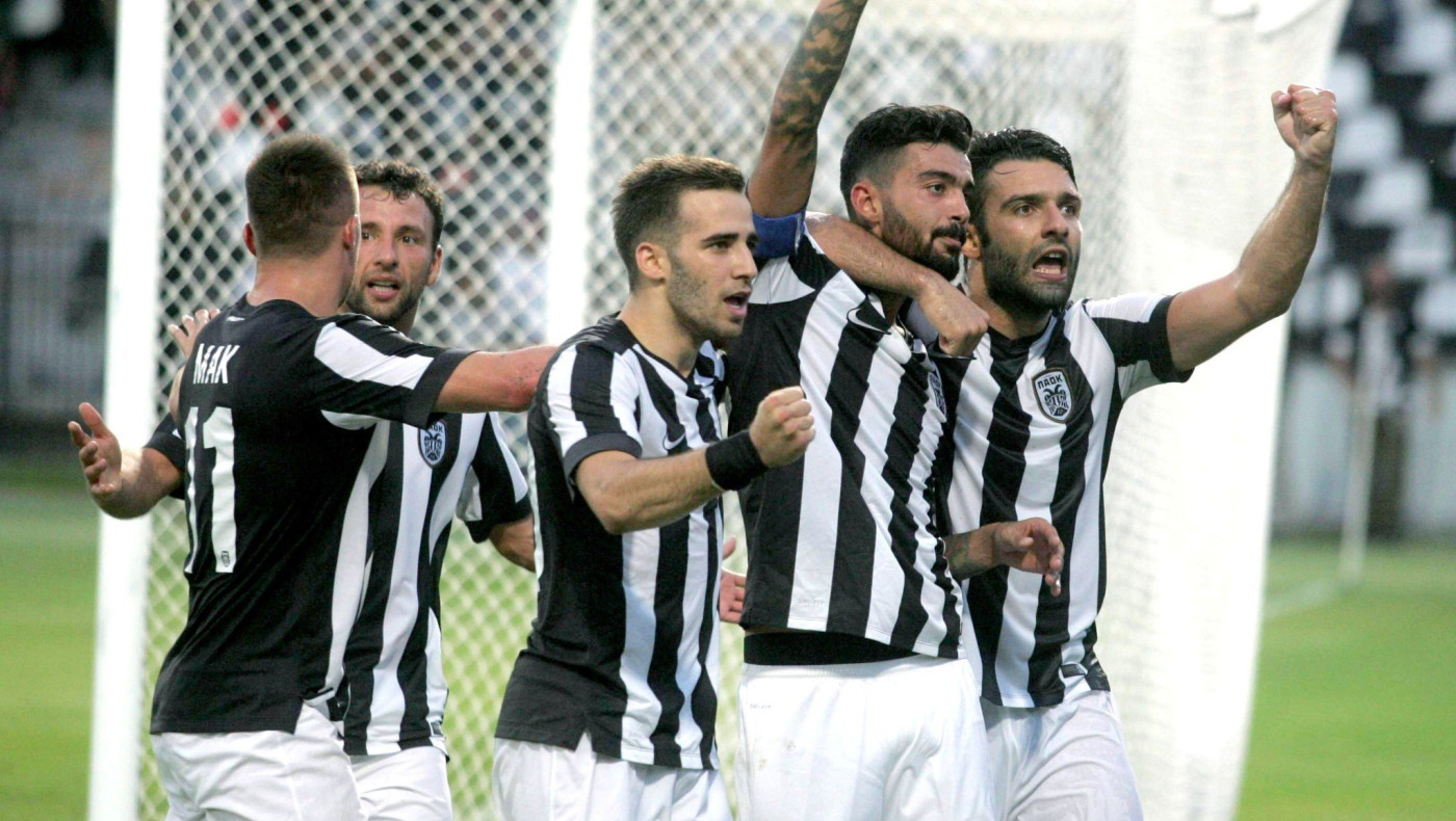 Τα κεφάλια κάτω και τη γλώσσα μέσα!   