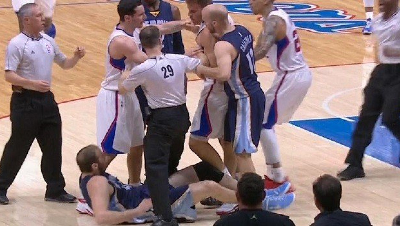 Πιάστηκαν στα χέρια Κουφός – Γκρίφιν (video)