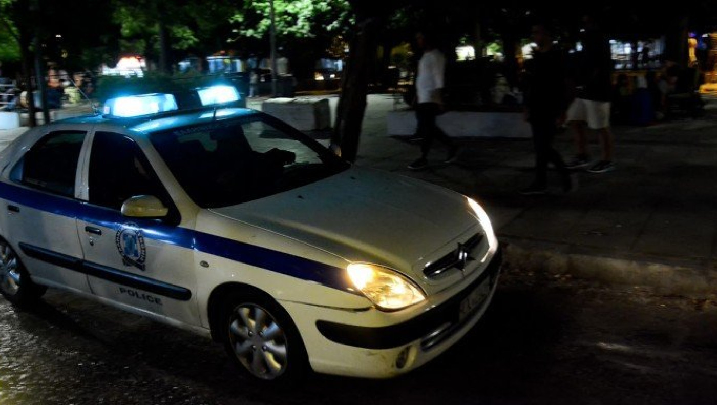 Κορωνοπάρτι με 100 άτομα στην Πάτρα -Ετρεχαν στα... χωράφια για να σωθούν