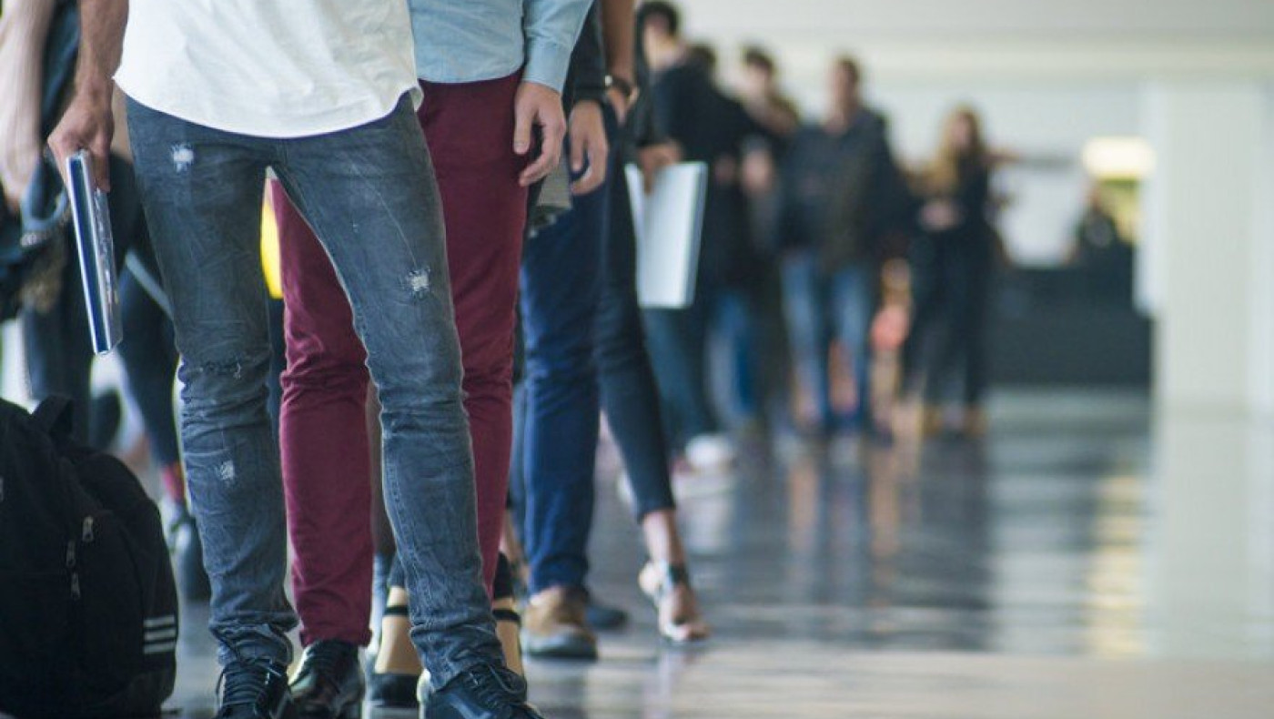 Πρόβλεψη-σοκ για ανεργία πάνω από 10% το 2024 - Πώς «φρενάρει» τις αυξήσεις μισθών