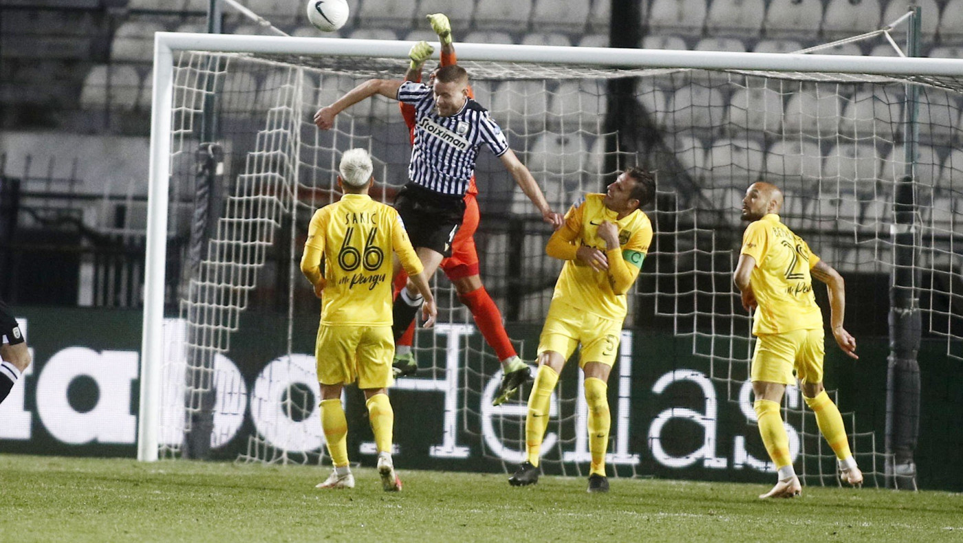 Μπουσέ: «Δεν ακούμπησα τον παίκτη του ΠΑΟΚ, είναι απίστευτο το πέναλτι που έδωσε»