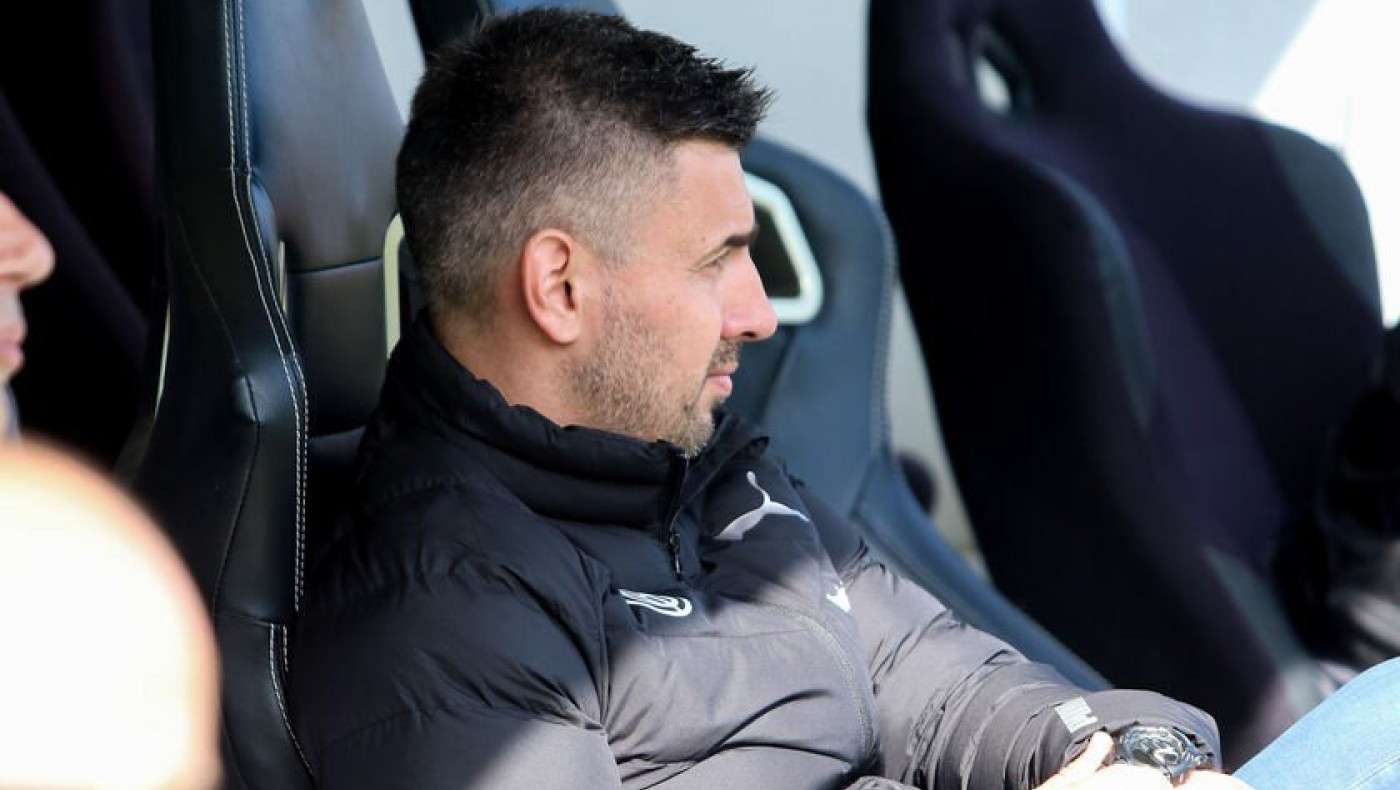 Παραιτείται ο Σίμος μετά την ήττα από τη Λάρισα