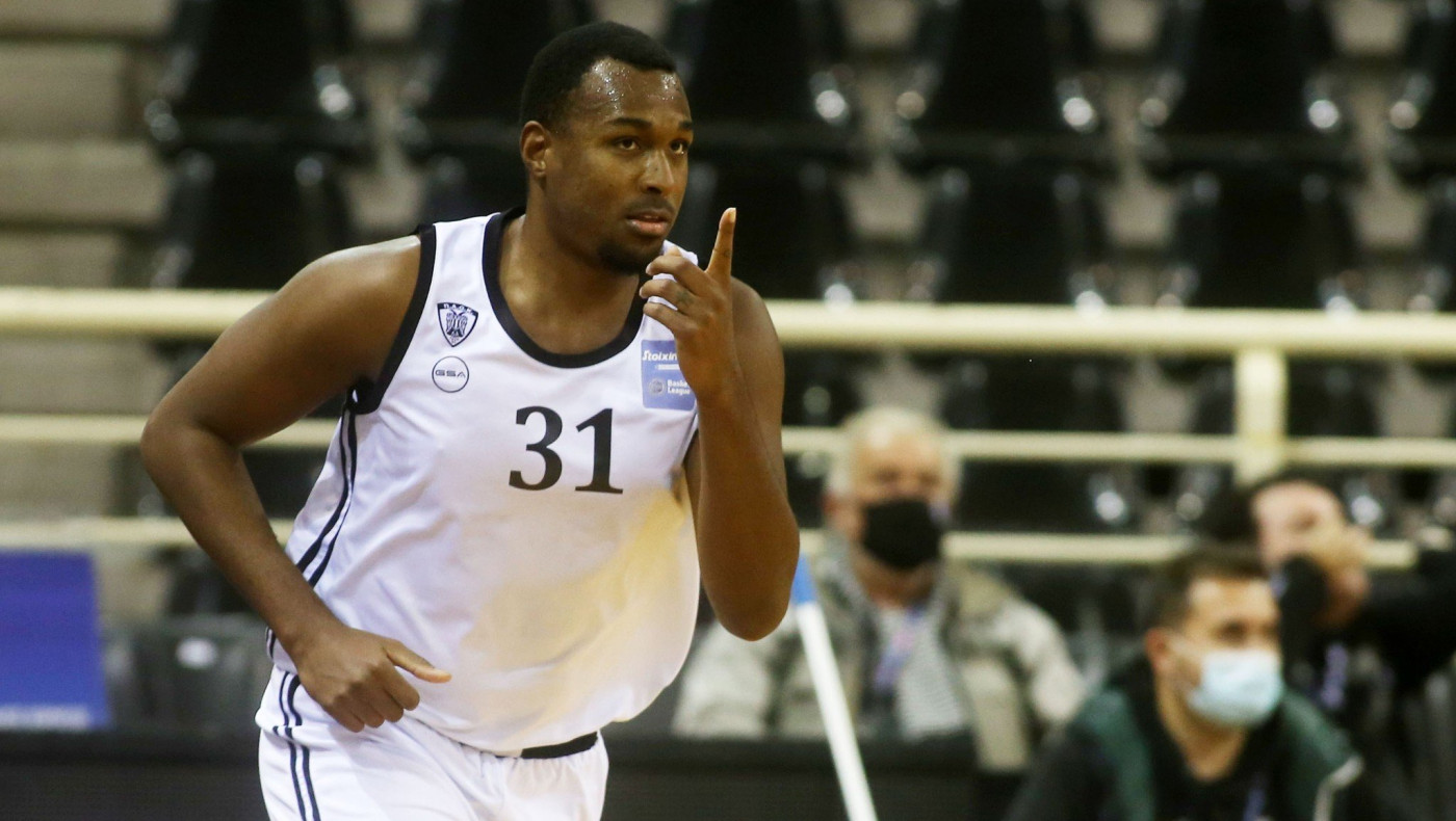 Οι «ασπρόμαυρες» ευχές στον εορτάζοντα Τέρνερ