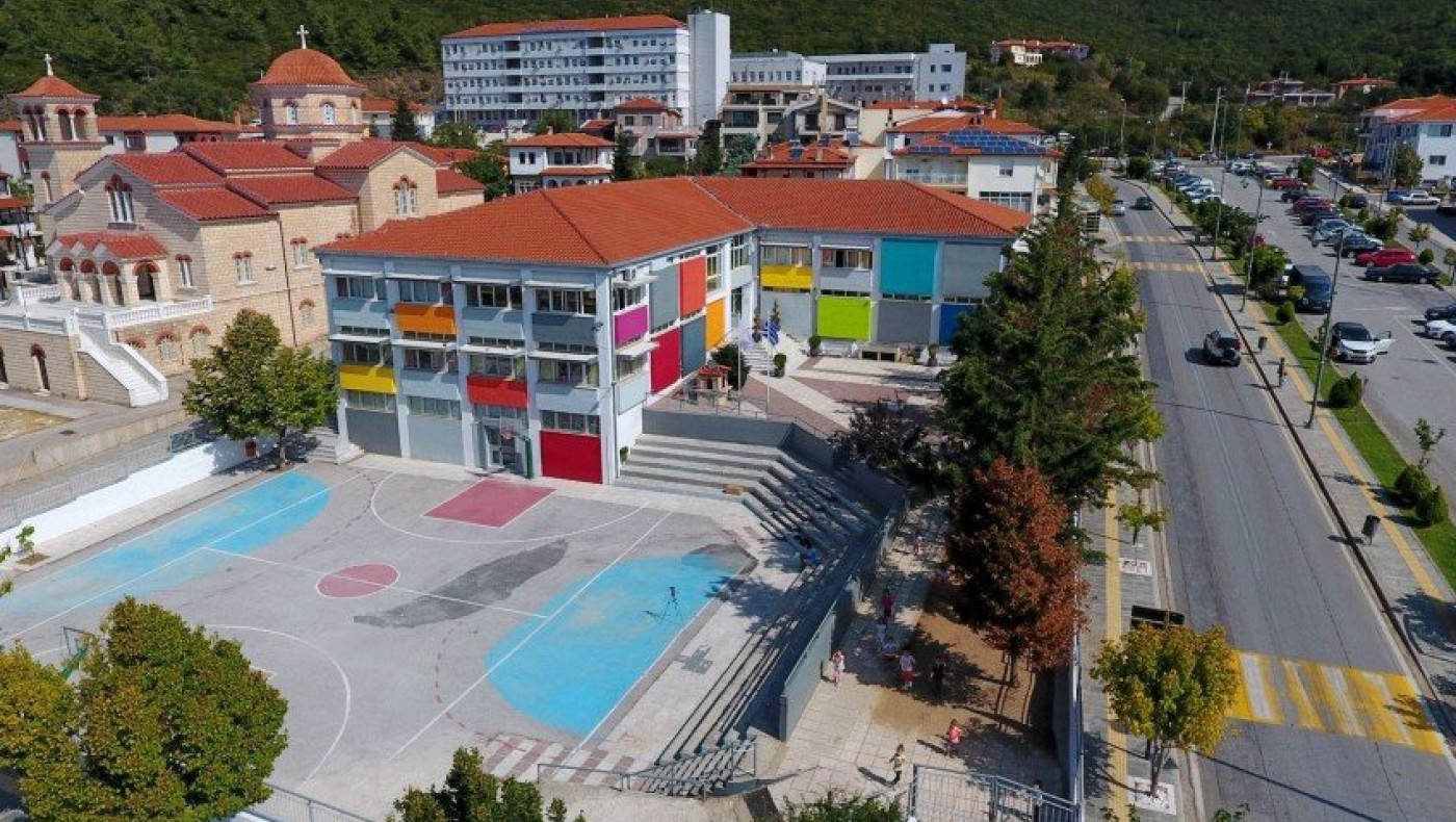 Δήμαρχοι Χαλκιδικής: «Να αποφασίζουμε εμείς το κλείσιμο των σχολείων»