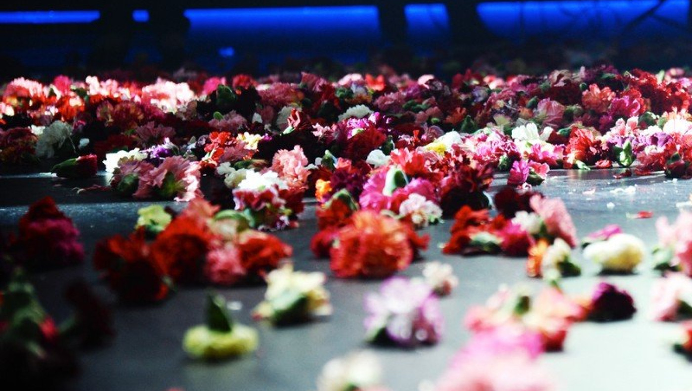 Μπουζούκια: Στα ύψη οι τιμές-Πόσο κοστίζει ένα τραπέζι