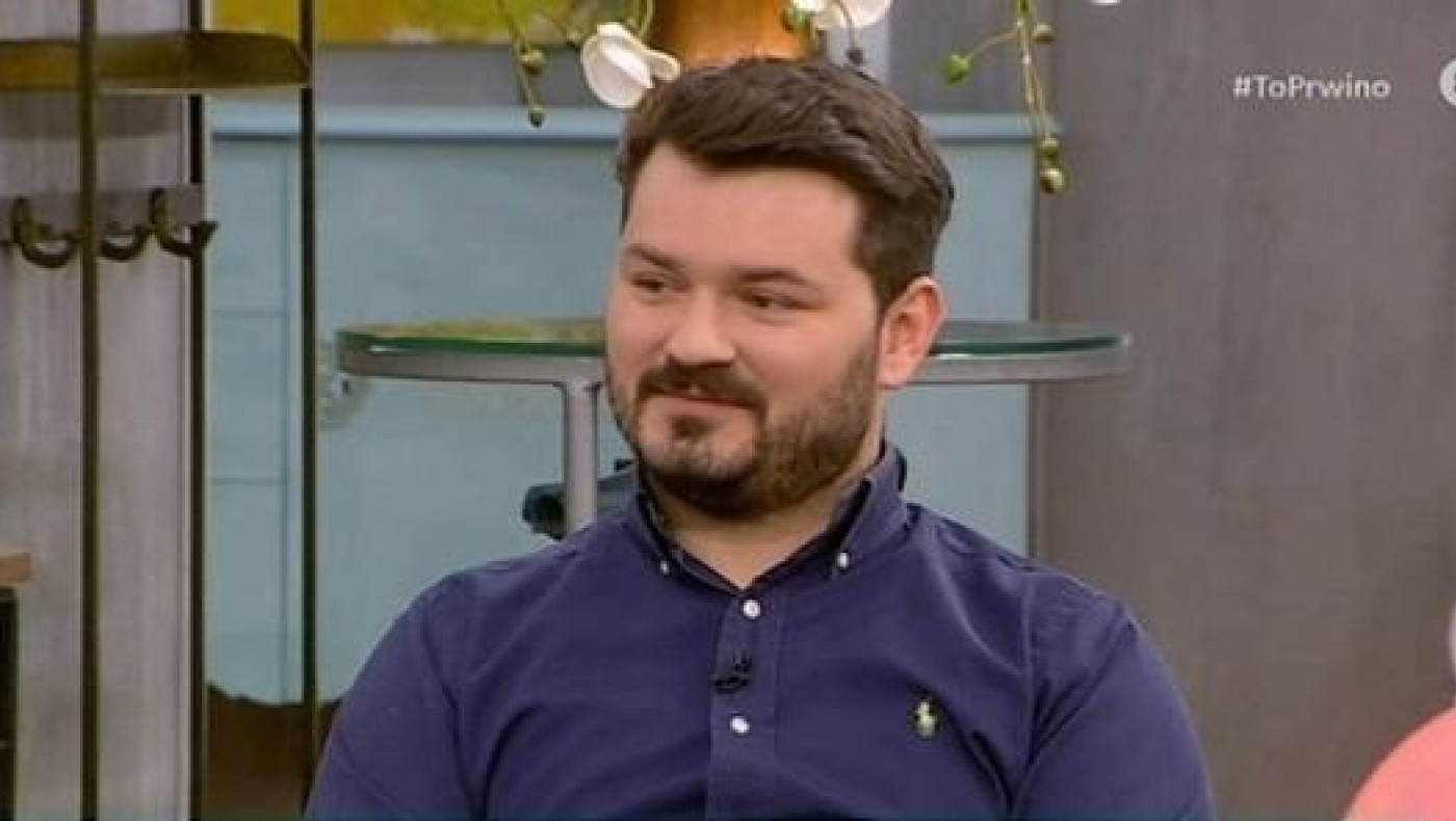 Συγκλονίζει ο Γιάννης Απέργης: «Ούρησαν στη σχολική τσάντα μου επειδή είμαι Αλβανός»