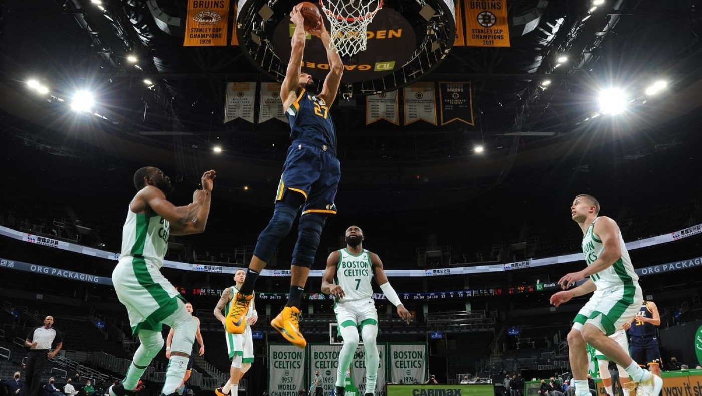 Επίδειξη δύναμης των Τζαζ στη Βοστόνη – 50άρα του Λίλαρντ