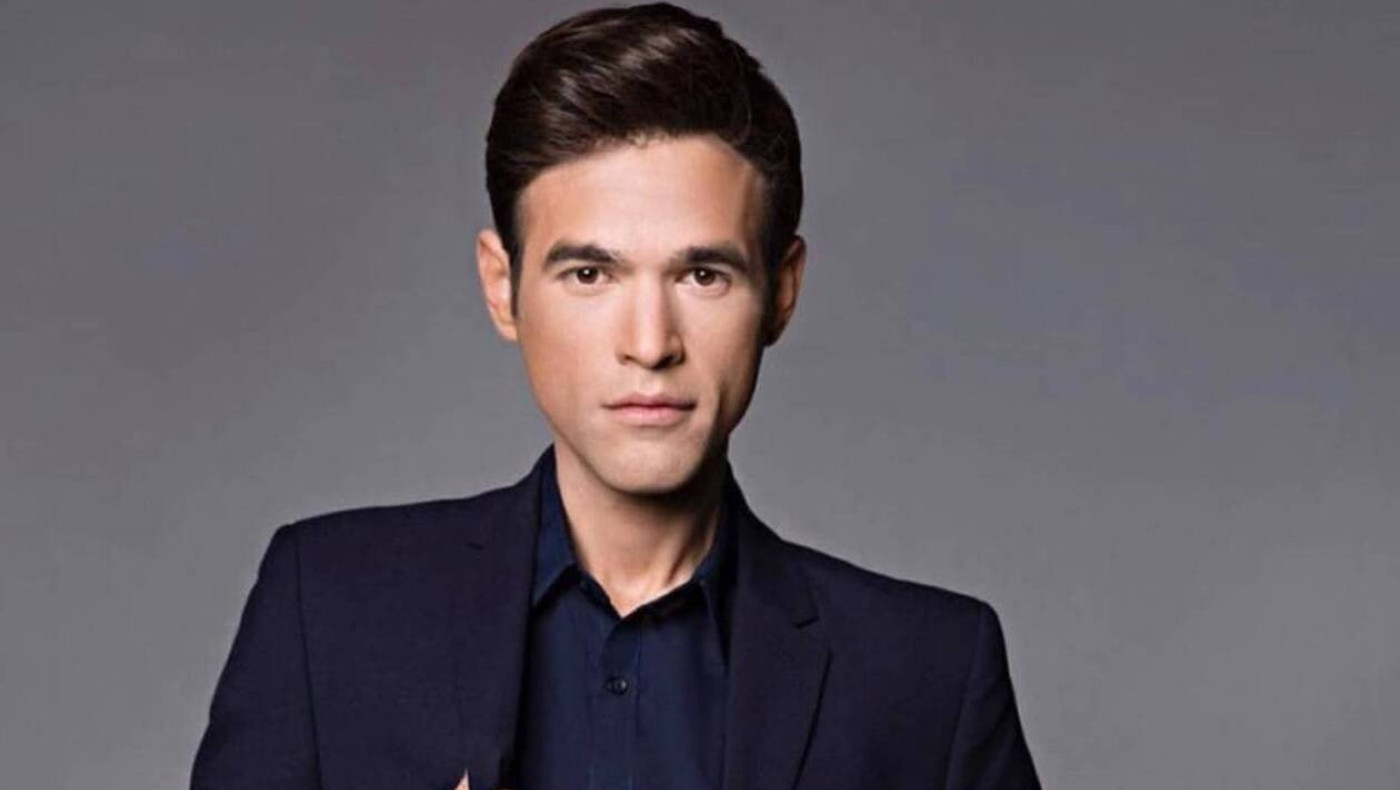 Στο νοσοκομείο ύστερα από καρδιακό επεισόδιο o Μένιος Φουρθιώτης - Δείτε φωτογραφίες!