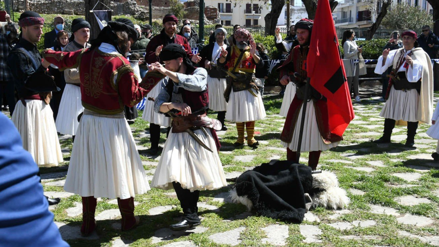 Αναπαράσταση ορκωμοσίας από τον Παλαιών Πατρών στην Πάτρα