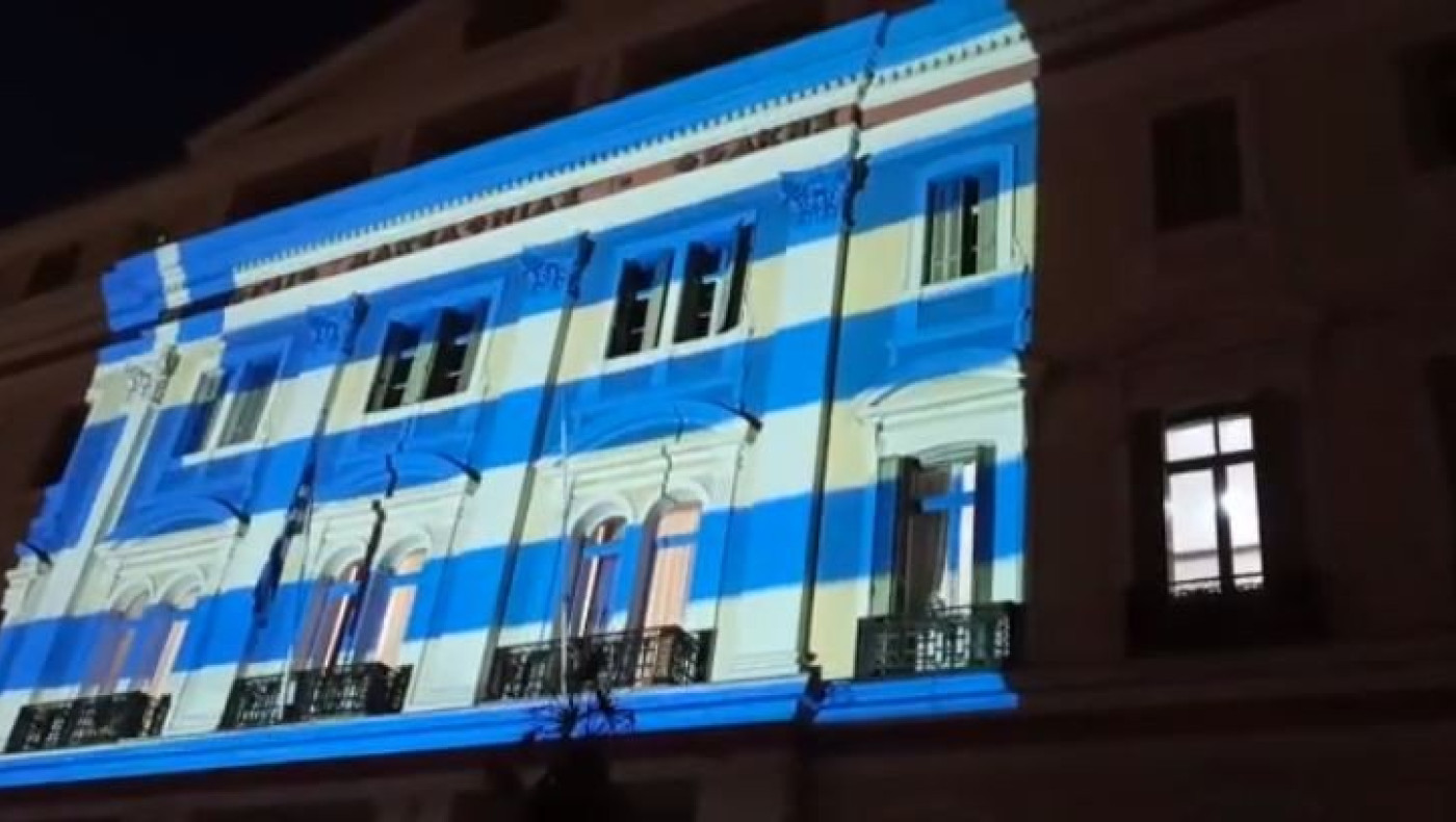 Θεσσαλονίκη: Η ελληνική σημαία στο Διοικητήριο