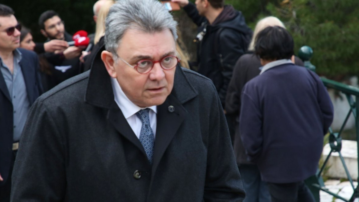 Τάκης Χατζής: Ο Ρουβίκωνας πέταξε τρικάκια στο σπίτι του δημοσιογράφου