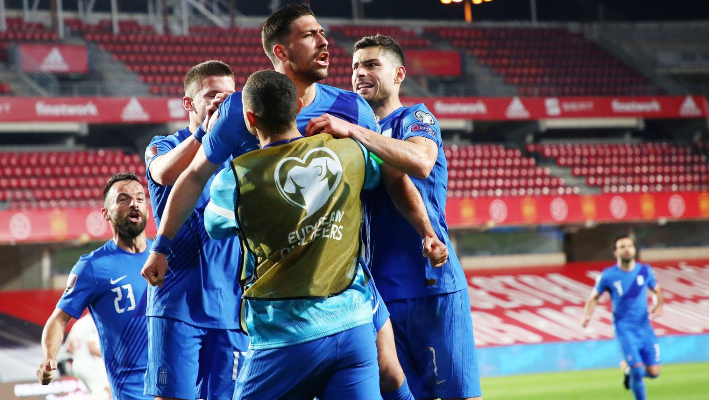 Να τη πετιέται αποξαρχής,﻿ κι αντρειεύει και θεριεύει