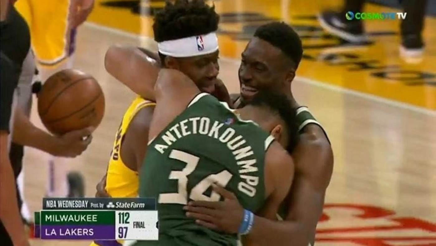 Φοβερή στιγμή: Τα αδέρφια Αντετοκούνμπο αγκαλιά στο παρκέ!