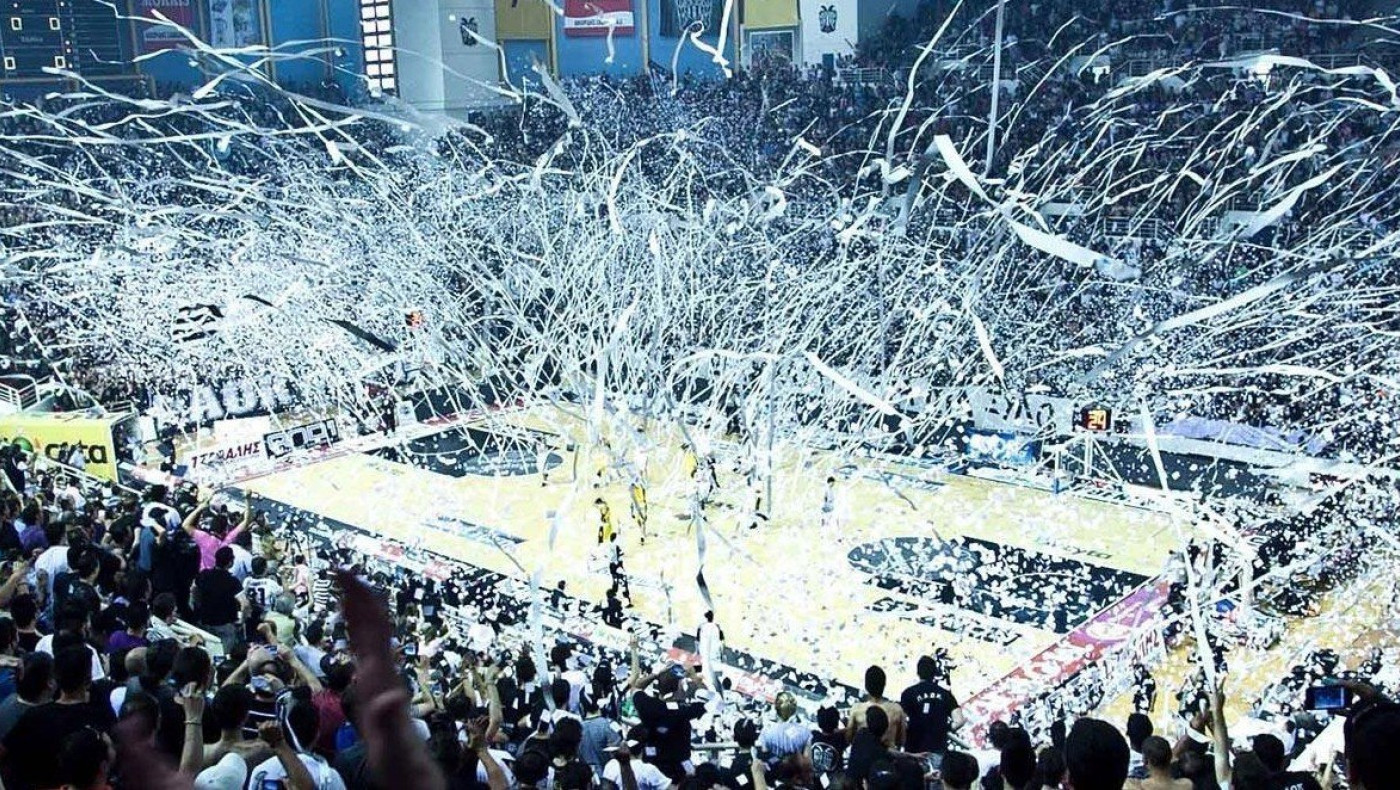 «Ο ΠΑΟΚ που ονειρεύομαι»: Η εξομολόγηση του οπαδού που έβαζε 19,26 € τη μέρα στην ΑΜΚ