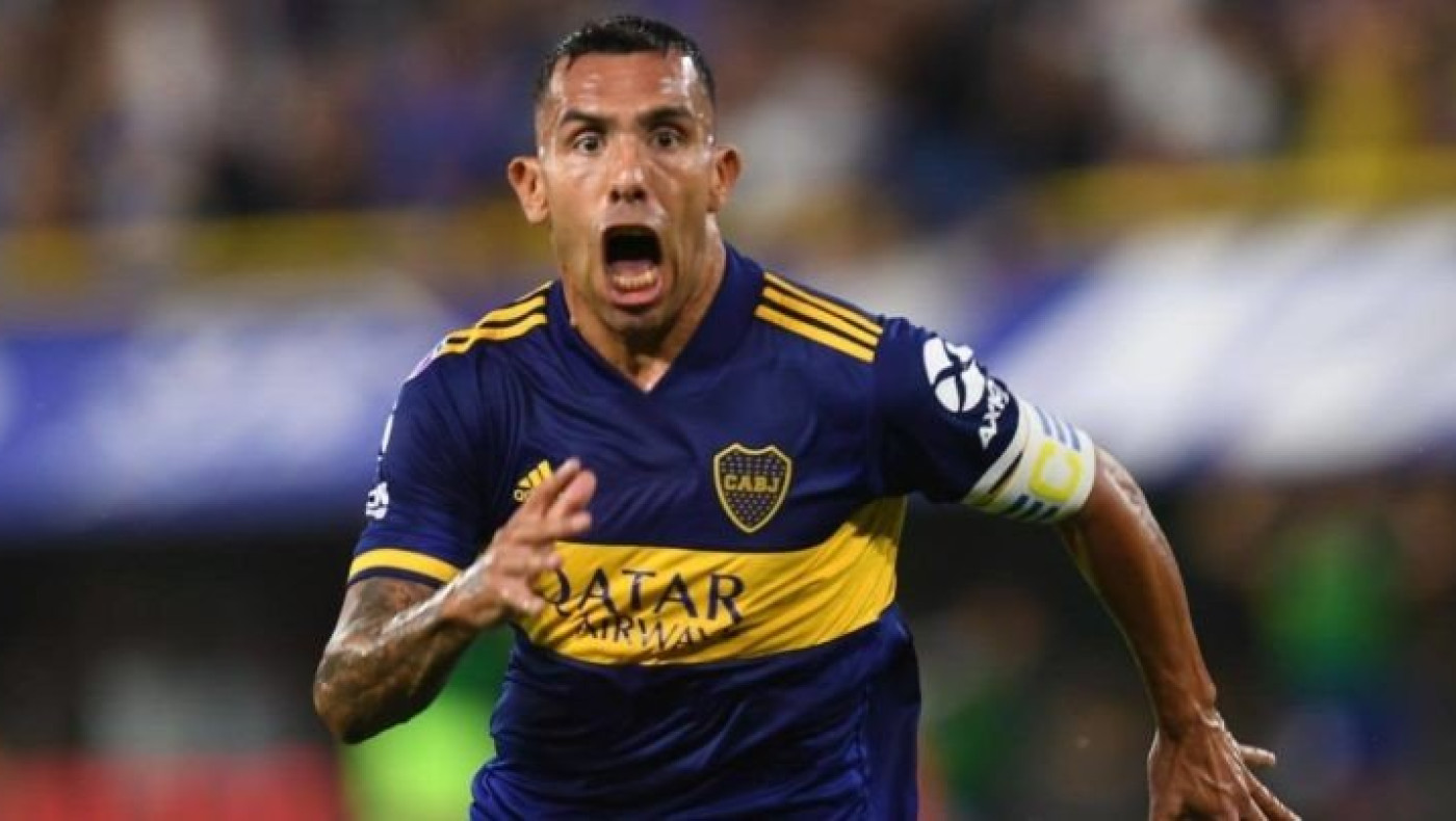 O Τέβες έβαψε το μαλλί του μπλε και ξετρέλανε τους φίλους της Μπόκα!