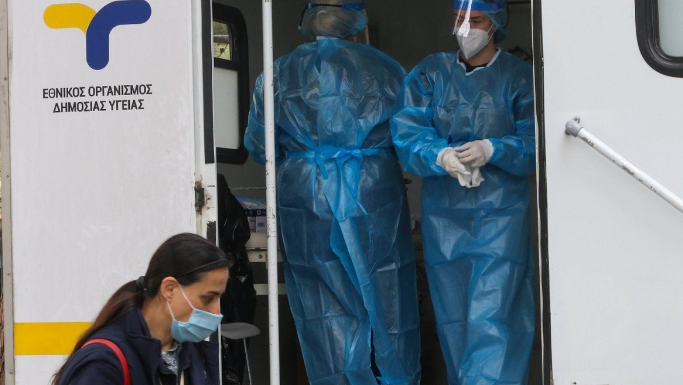 Στην αναμονή για νέα μετρά μετά την έκρηξη των κρουσμάτων