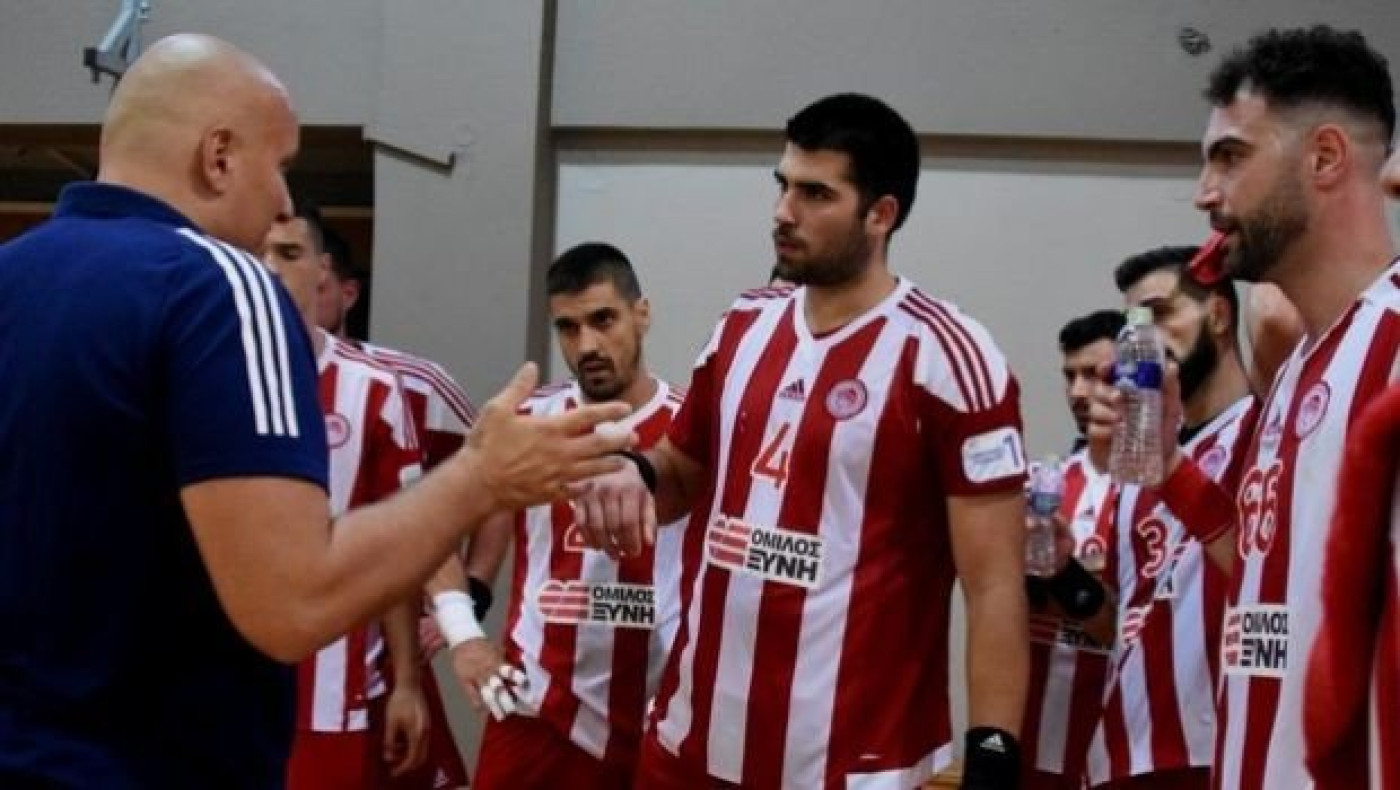 Αποσύρθηκε από το πρωτάθλημα χάντμπολ ο Ολυμπιακός: «Η ΑΕΚ αρέσκεται να πανηγυρίζει τίτλους στα χαρτιά»