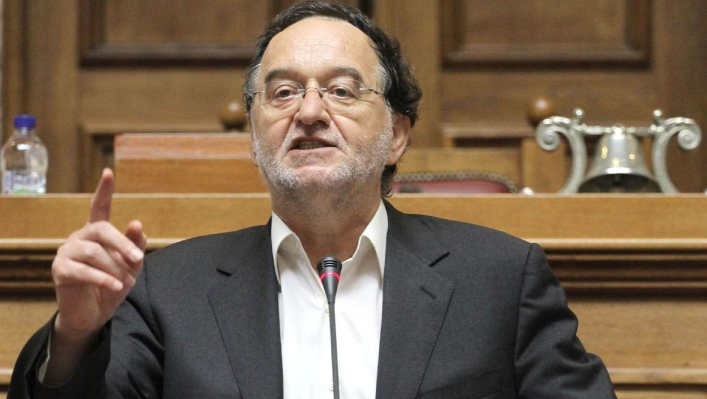 Λαφαζάνης: Τουλάχιστον ένας μισθός στους εργαζόμενους των Ναυπηγείων Σύρου