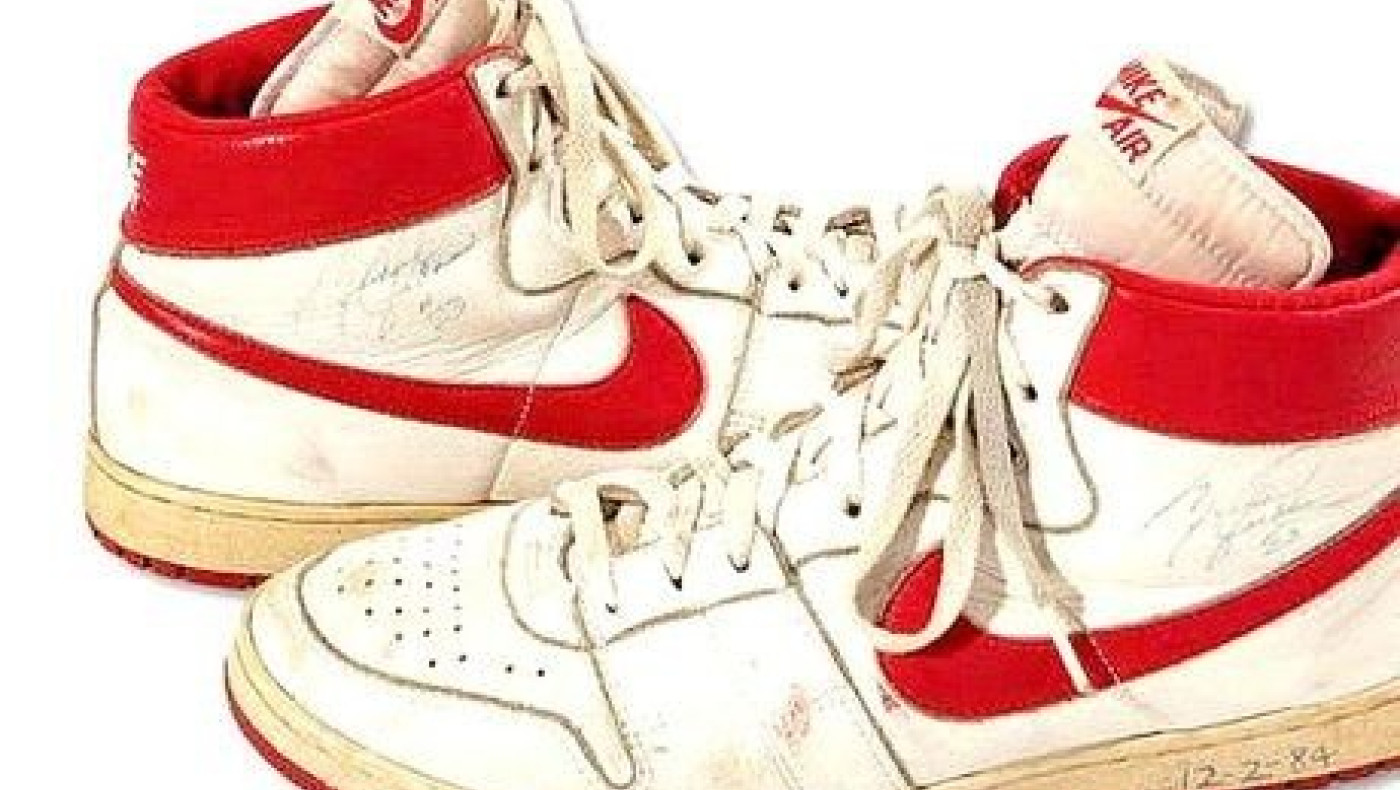 Περισσότερα από 70.000 δολάρια για συλλεκτικά παπούτσια του Τζόρνταν!