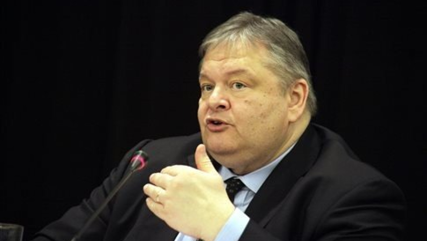 ΠΑΣΟΚ: Δεν θα βγάλουμε την κυβέρνηση από τη δύσκολη θέση