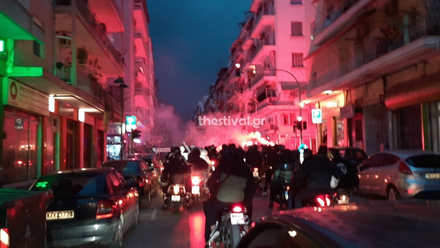 Με μοτοπορεία γιόρτασαν οι ΠΑΟΚτσήδες τα 95 χρόνια, ένταση με την αστυνομία