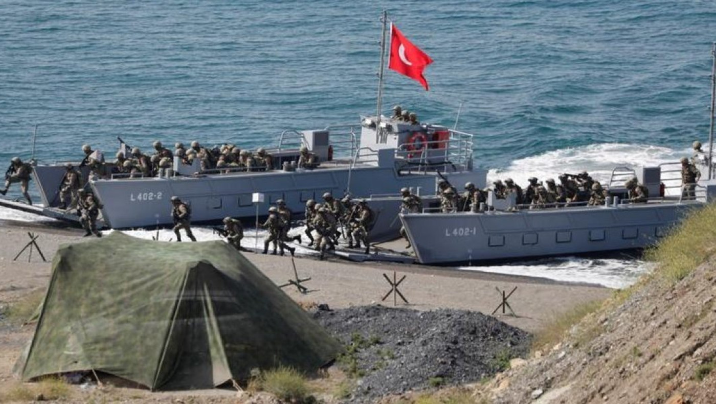 Ξέφυγαν εντελώς οι Τούρκοι απόστρατοι -Απειλούν με απόβαση σε ελληνικά νησιά