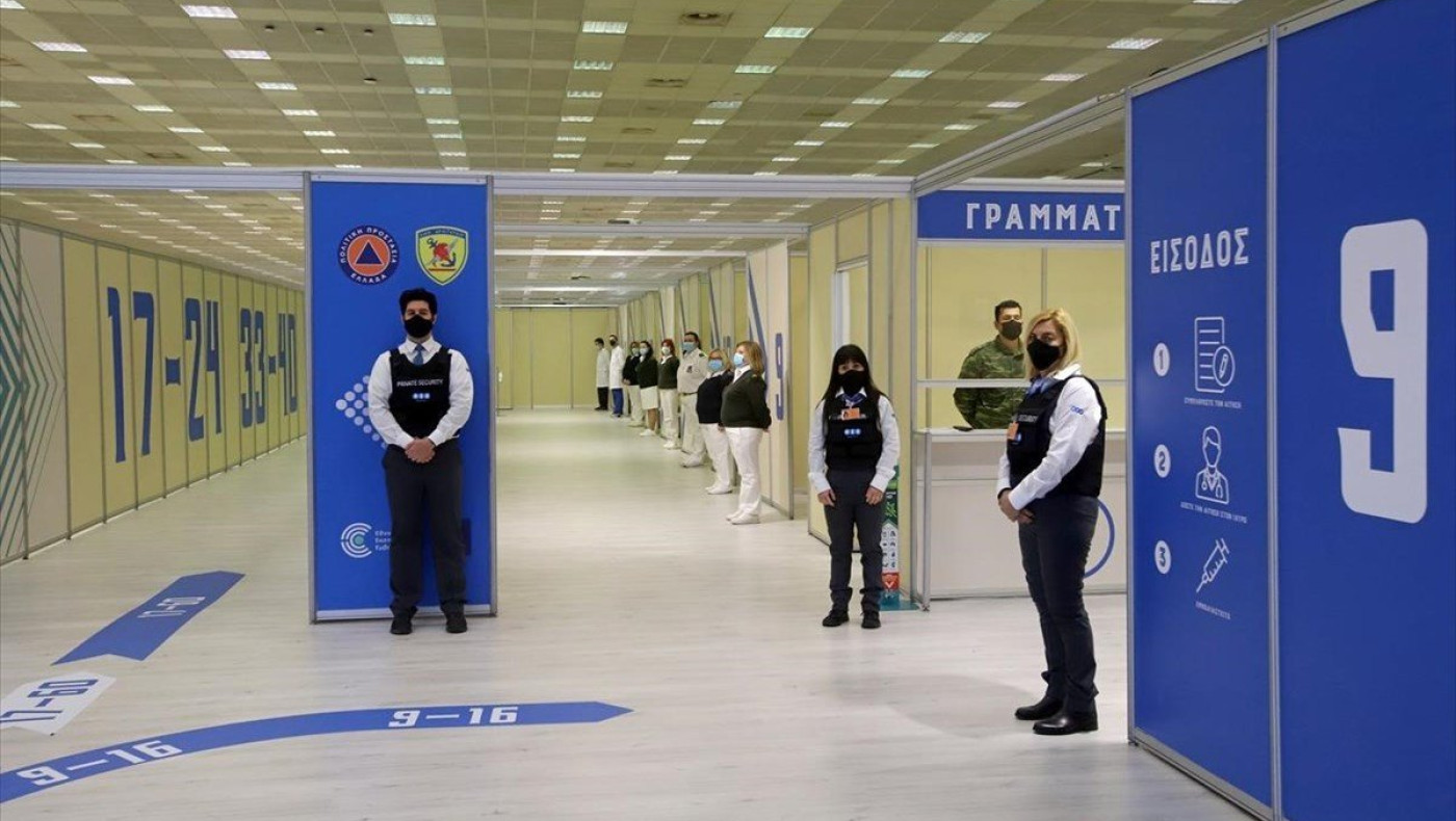 Κορωνοϊός: Εμβολιασμοί επτά ημέρες την εβδομάδα και έως τις 12 το βράδυ