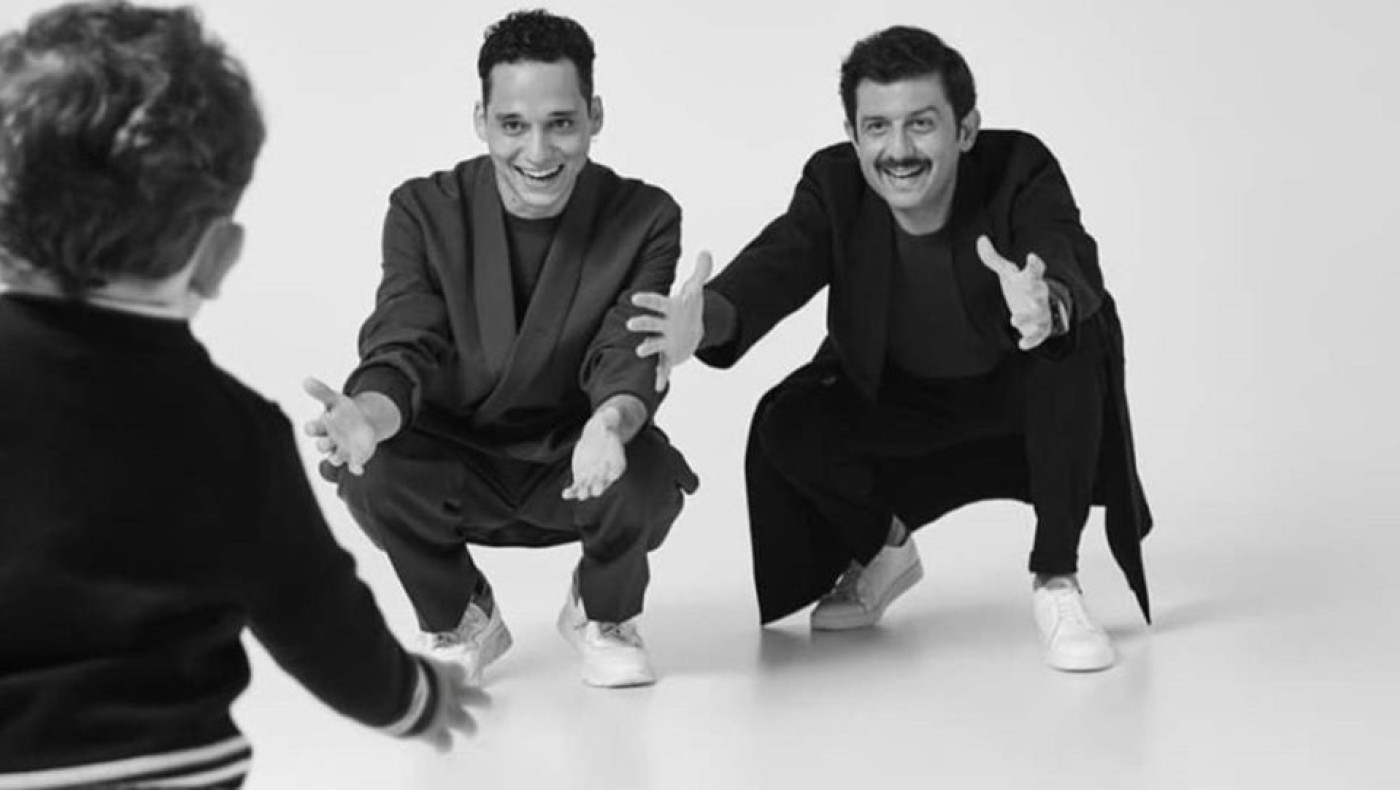 Μιχάλης Οικονόμου: Δεν μετανιώσαμε με τον σύντροφό μου για την απόφαση να μεγαλώσουμε ένα παιδί